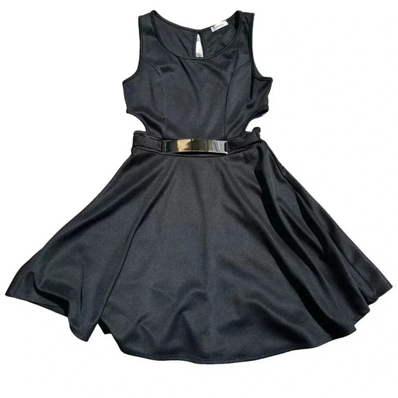 Persaya Black Sleeveless Side Cut-out Fit and Flare USA made Dress Medium‎ - Picture 3 of 7